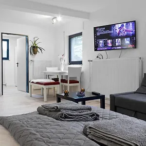Gemuetliches In - Smarttv - Kueche , Köln Deutschland