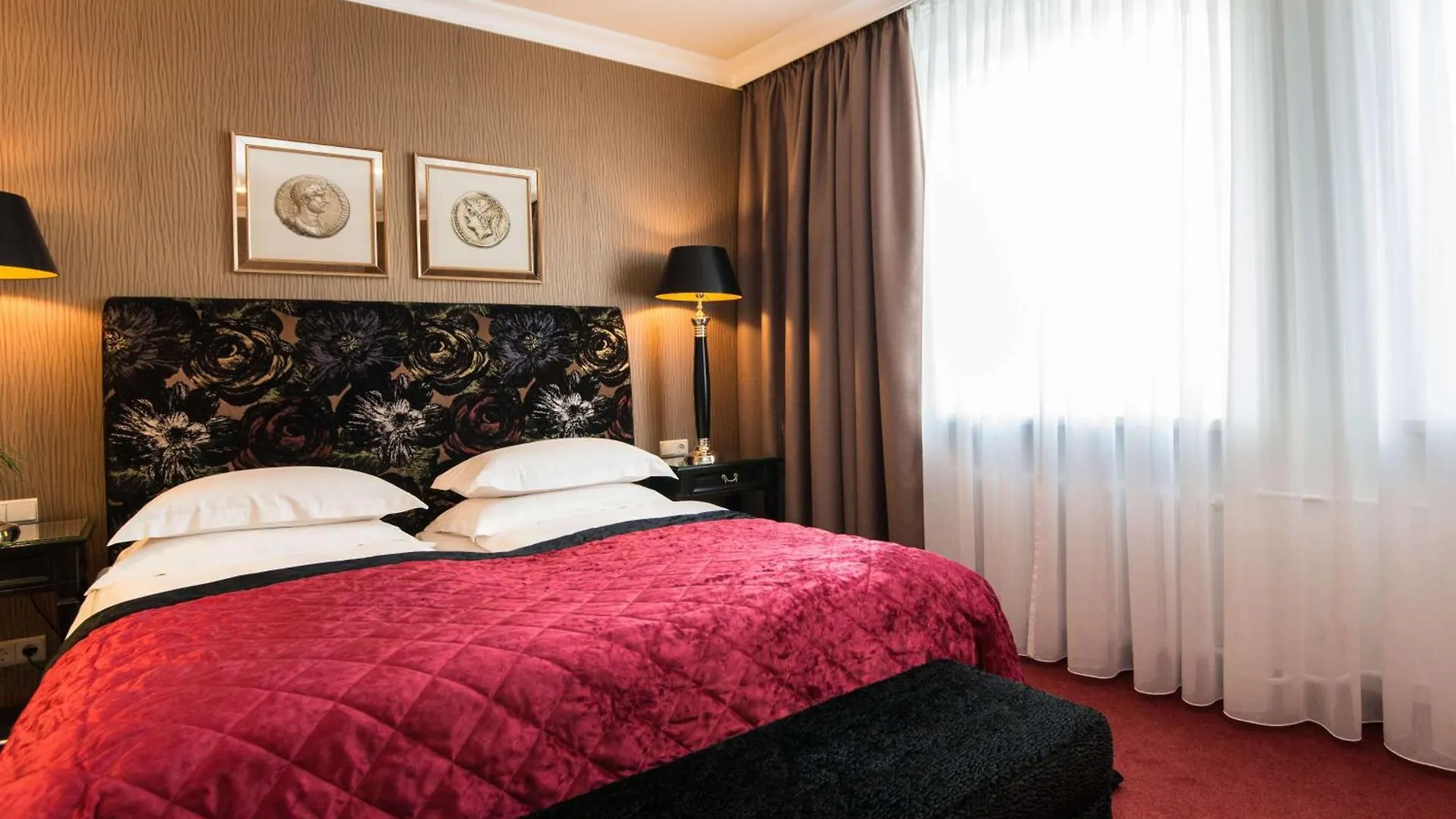 ****  Best Western Plus Hotel St. Raphael Hamburg Germany